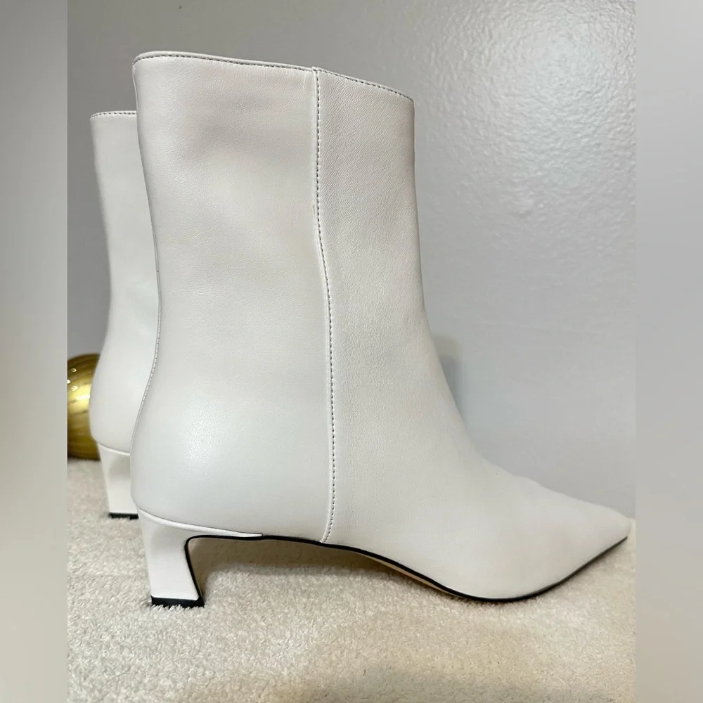 Michael Kors Cosmo Leather Kitten Heel Boot - Size 10 - Picture 5 of 9